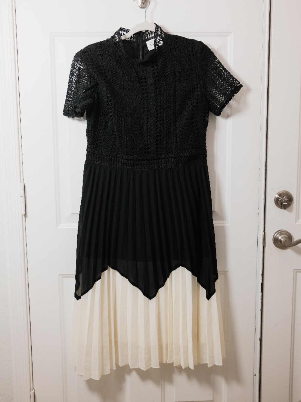 Bohme lace top short sleeve pleated skirt color block dress M